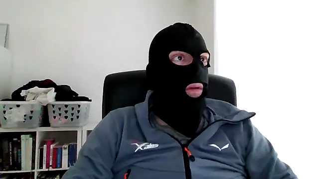 Im yours boy online show from 04/01/26, 12:06