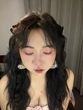 Snapshot of ooooBaby129 chatting on 04/25/26, 01:41 ooooBaby129 online show from 04/25/26, 01:41