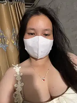 Mely2005 online show from 06/10/26, 04:17