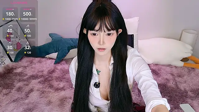 Snapshot of yezi-798 chatting on 05/18/26, 04:35 yezi-798 online show from 05/18/26, 04:35