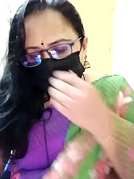 Snapshot of monisha_cam chatting on 04/10/26, 08:19 monisha cam online show from 04/10/26, 08:19