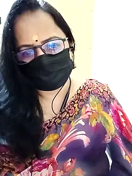 Snapshot of monisha_cam chatting on 04/20/26, 05:37 monisha cam online show from 04/20/26, 05:37