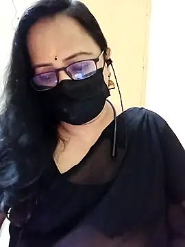 Snapshot of monisha_cam chatting on 04/28/26, 05:34 monisha cam online show from 04/28/26, 05:34