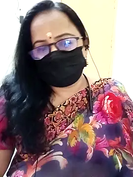 Snapshot of monisha_cam chatting on 04/29/26, 02:54 monisha cam online show from 04/29/26, 02:54