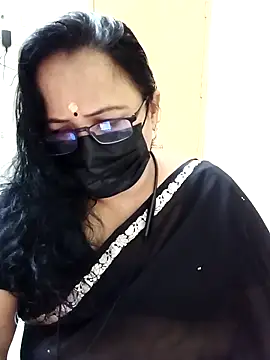 Snapshot of monisha_cam chatting on 05/03/26, 09:37 monisha cam online show from 05/03/26, 09:37