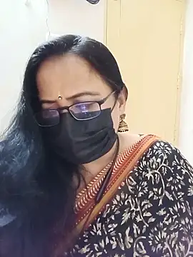 Snapshot of monisha_cam chatting on 06/15/26, 07:27 monisha cam online show from 06/15/26, 07:27