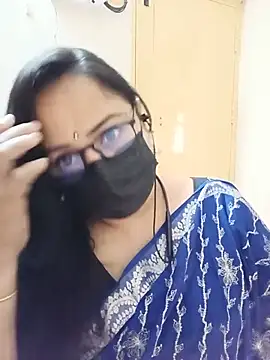 Snapshot of monisha_cam chatting on 06/30/26, 06:14 monisha cam online show from 06/30/26, 06:14