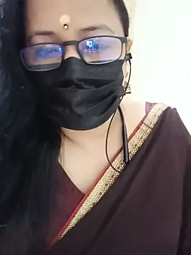Snapshot of monisha_cam chatting on 07/12/26, 06:32 monisha cam online show from 07/12/26, 06:32