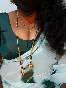 Priya smiley online show from 04/08/26, 12:49