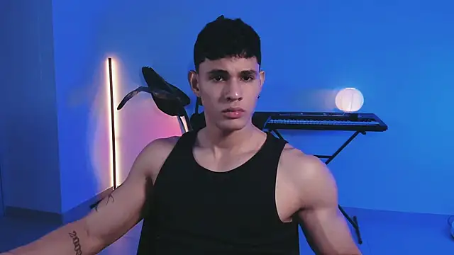 Massimo Rinaldi online show from 04/22/26, 04:37