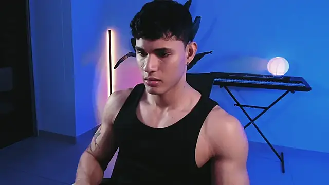 Massimo Rinaldi online show from 04/24/26, 03:31