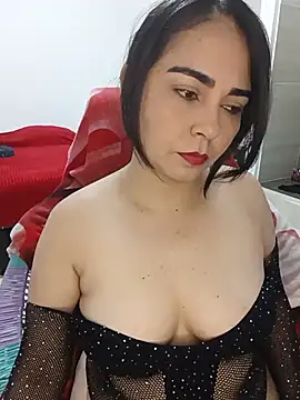 Snapshot of Emily_Divi69 chatting on 06/25/26, 07:40 Emily Divi69 online show from 06/25/26, 07:40