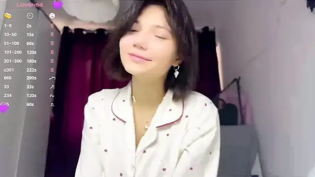 Cute Capricee online show from 04/22/26, 09:44