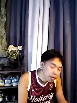 urNaugthy JndxzZ online show from 04/22/26, 11:01