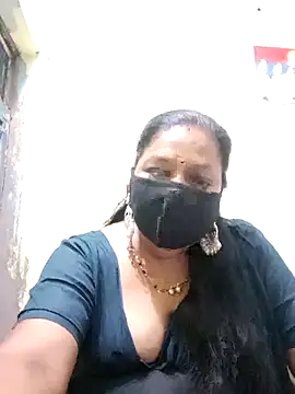 Snapshot of PINKI_024 chatting on 04/18/26, 07:23 PINKI 024 online show from 04/18/26, 07:23