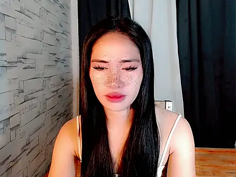 Snapshot of urasiankylie chatting on 04/14/26, 08:15 urasiankylie online show from 04/14/26, 08:15