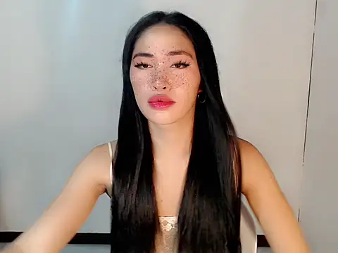 Snapshot of urasiankylie chatting on 04/18/26, 05:06 urasiankylie online show from 04/18/26, 05:06