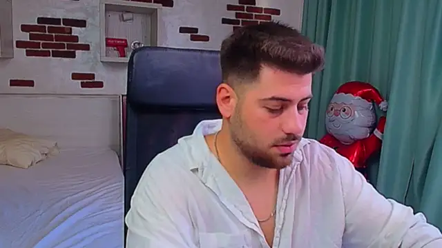 Snapshot of DaxGreer chatting on 06/04/26, 04:07 DaxGreer online show from 06/04/26, 04:07