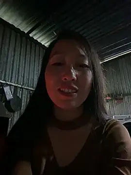 Snapshot of Huonglyna chatting on 05/10/26, 03:12 Huonglyna online show from 05/10/26, 03:12