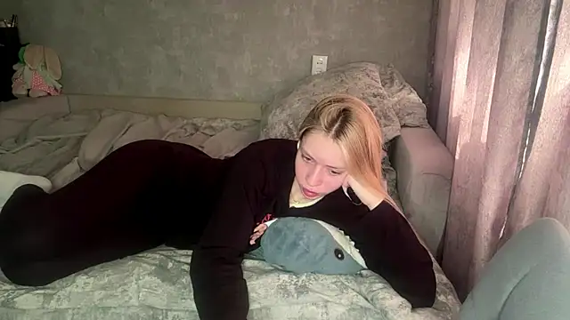 Snapshot of ExactGee chatting on 05/01/26, 06:07 ExactGee online show from 05/01/26, 06:07