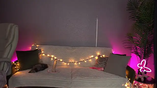 MelaniiePlay online show from 06/13/26, 01:31