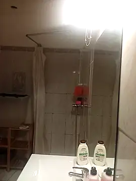 Lolaa92i online show from 04/12/26, 04:01