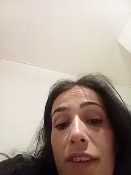 Lolaa92i online show from 04/15/26, 12:28