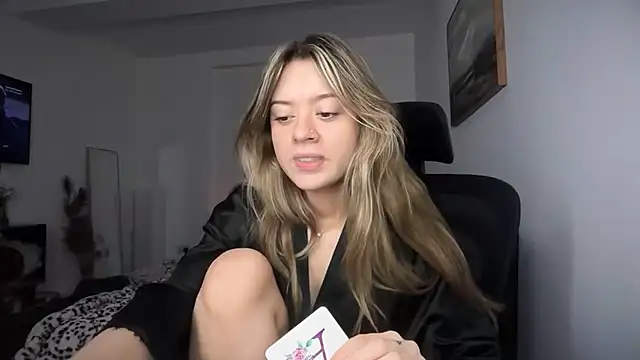 YasminLace online show from 04/19/26, 09:06