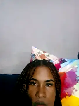 Snapshot of Aphiwe-1 chatting on 07/04/26, 05:57 Aphiwe-1 online show from 07/04/26, 05:57