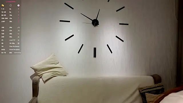 ShanitaLenhardt online show from 04/19/26, 04:12