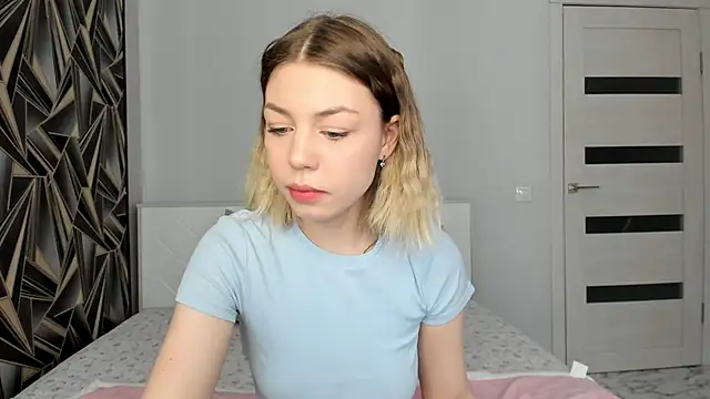 Snapshot of uma_like chatting on 04/21/26, 09:04 uma like online show from 04/21/26, 09:04