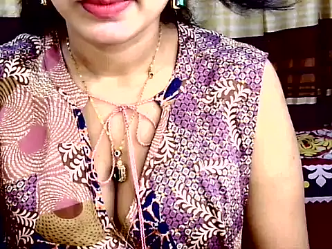 Snapshot of Noor_Zarin chatting on 04/15/26, 03:41 Noor Zarin online show from 04/15/26, 03:41