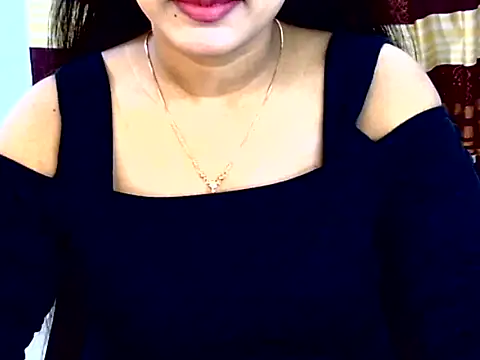 Snapshot of Noor_Zarin chatting on 04/16/26, 07:03 Noor Zarin online show from 04/16/26, 07:03
