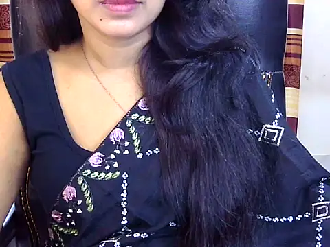 Snapshot of Noor_Zarin chatting on 04/28/26, 02:27 Noor Zarin online show from 04/28/26, 02:27