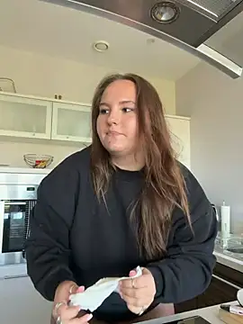 Hollpopss online show from 04/24/26, 11:12