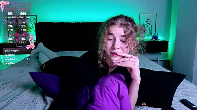 Girl Next Door 18 online show from 04/23/26, 12:56