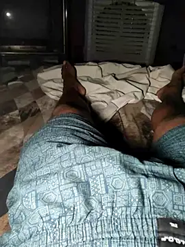 smalldick691333 online show from 04/07/26, 06:19