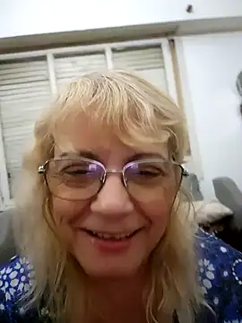 Snapshot of MatureElegantWidow chatting on 05/01/26, 02:05 MatureElegantWidow online show from 05/01/26, 02:05