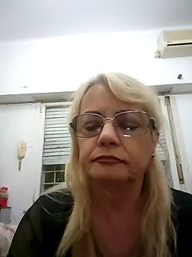Snapshot of MatureElegantWidow chatting on 05/03/26, 11:11 MatureElegantWidow online show from 05/03/26, 11:11