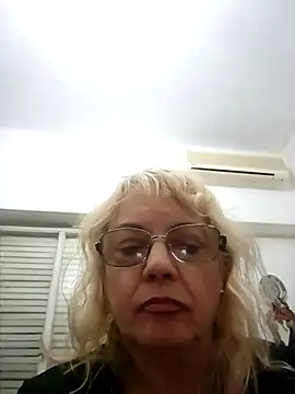 Snapshot of MatureElegantWidow chatting on 05/07/26, 11:54 MatureElegantWidow online show from 05/07/26, 11:54