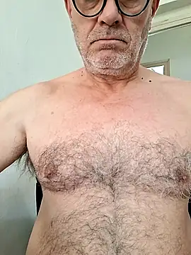 julenvcia online show from 04/23/26, 03:14