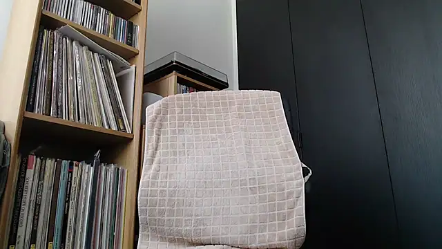Snapshot of hornet332 chatting on 07/02/26, 11:33 hornet332 online show from 07/02/26, 11:33
