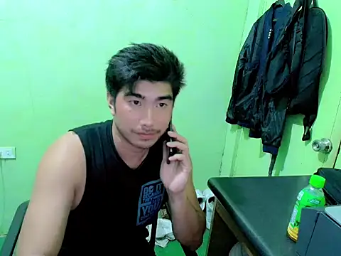 Hunkfireman online show from 04/18/26, 08:42