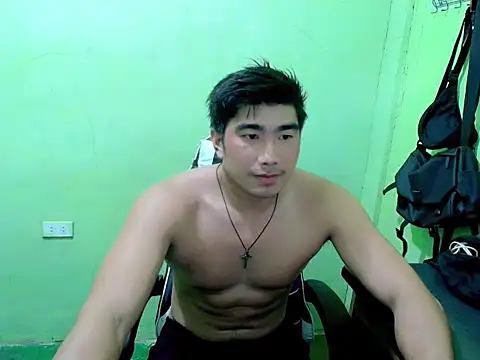 Hunkfireman online show from 06/15/26, 01:19