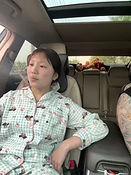 L7D8521 online show from 04/14/26, 09:59