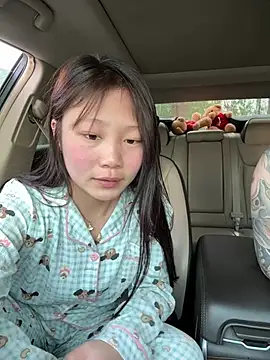 L7D8521 online show from 04/15/26, 09:27