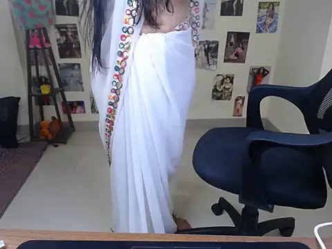 Snapshot of Kinky_babyy chatting on 07/09/26, 05:33 Kinky babyy online show from 07/09/26, 05:33