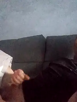 Snapshot of danko2979 chatting on 04/04/26, 12:35 danko2979 online show from 04/04/26, 12:35