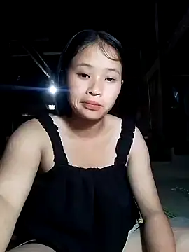 Snapshot of Liss-mimi chatting on 06/05/26, 11:32 Liss-mimi online show from 06/05/26, 11:32