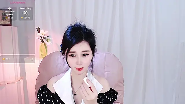 Emily-888888 online show from 04/10/26, 05:56